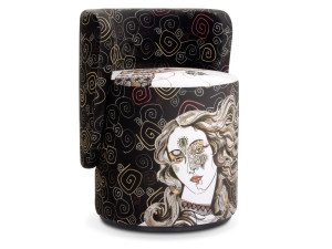 Тканевое кресло