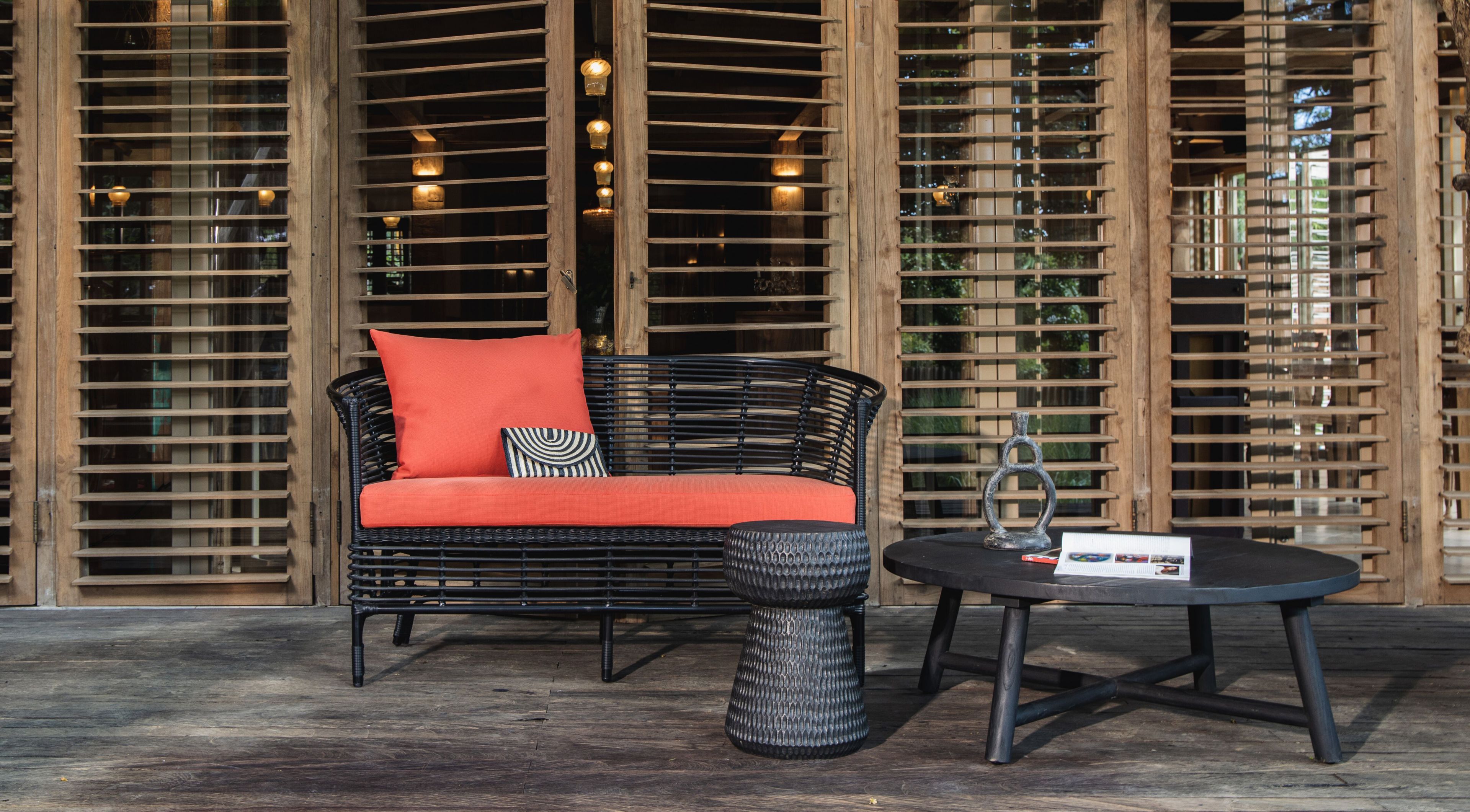 Низкий стул / круглый журнальный столик из массива дерева cbdesign деревенский стул ARCH-00059801 - Вид №3