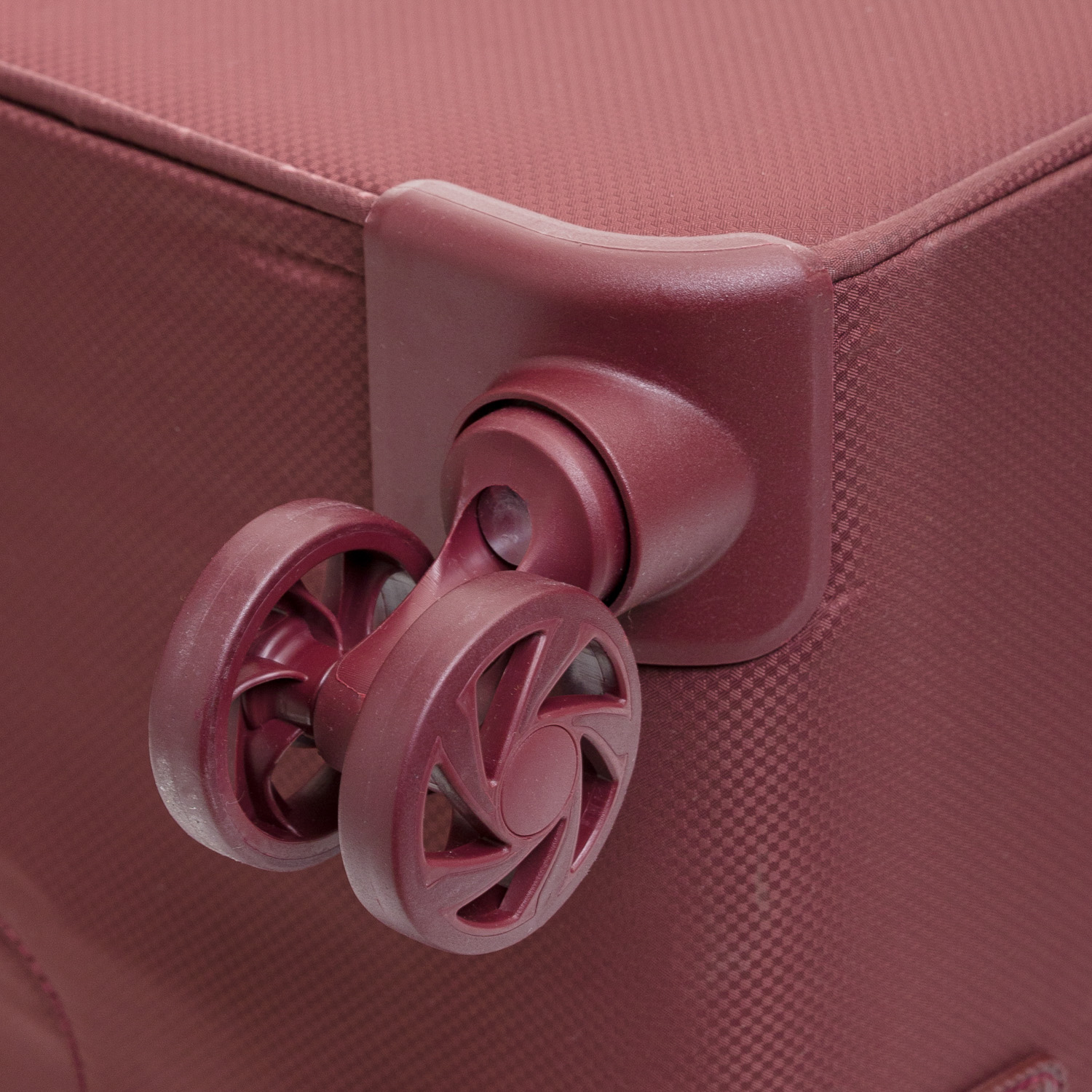 M2424-09-72 Чемодан M2424*72 L March Aeon  - Вид №4