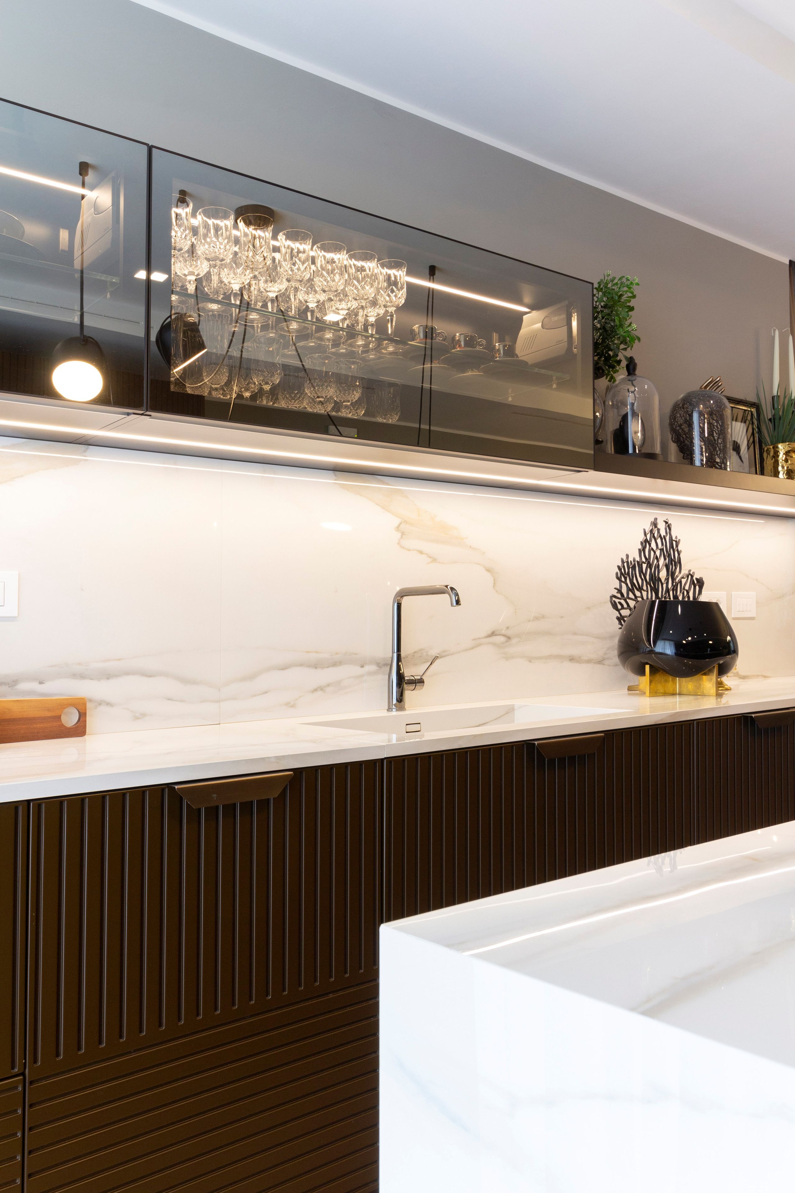 Двусторонняя линейная кухня с центральным островом TM Italia Cucine Miuccia ARCH-00032598 - Вид №2