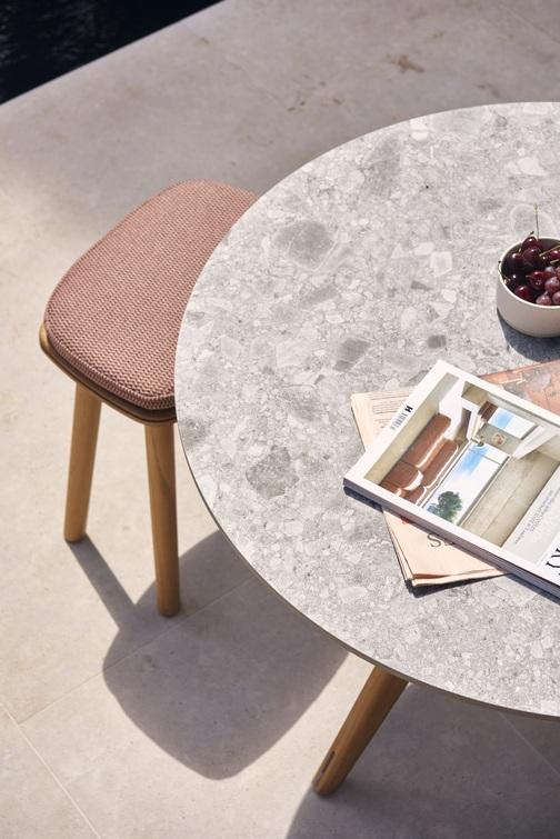 MNST980 Обеденный стол teak nero ⌀100см Manutti Torsa - Вид №10