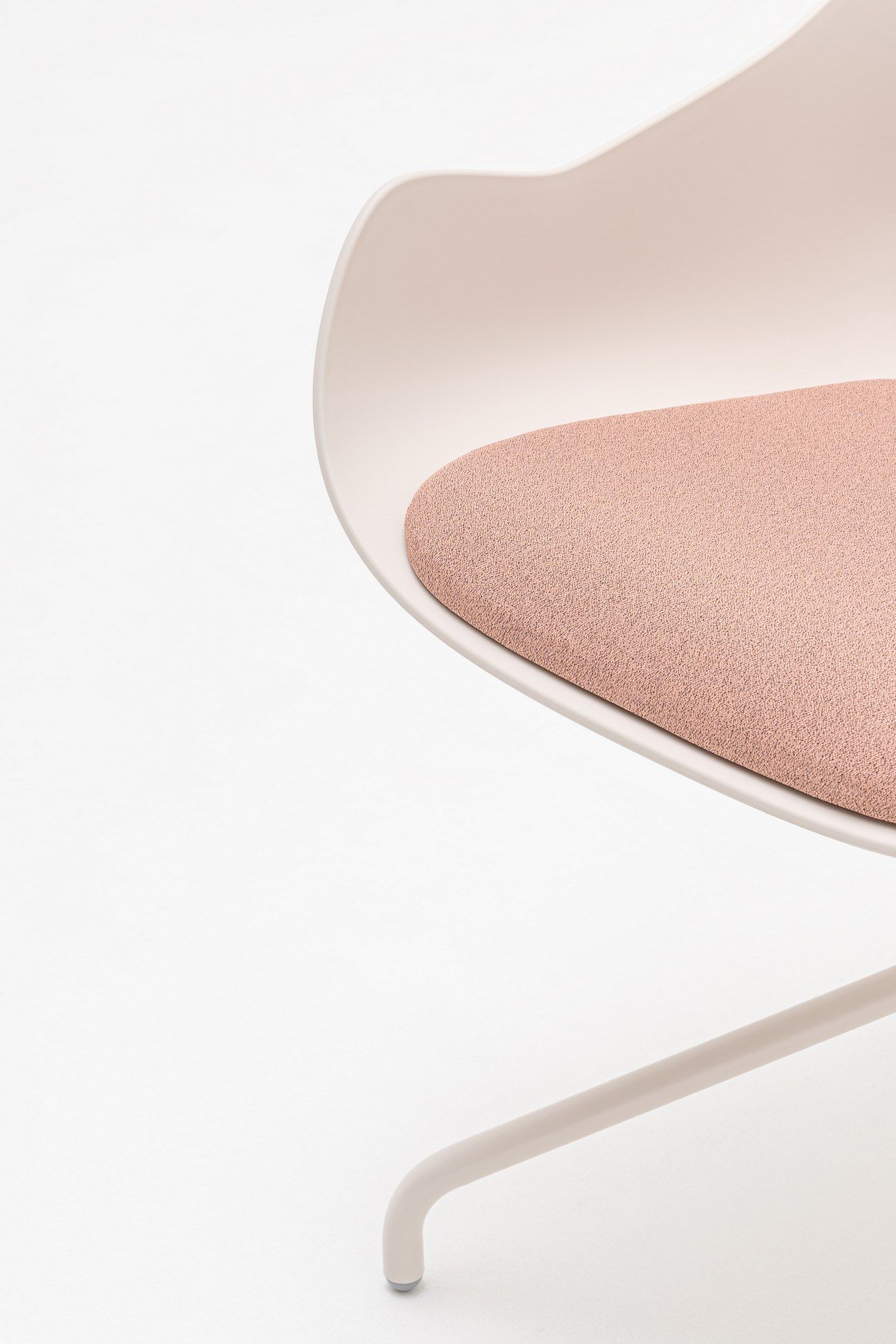 Вращающееся кресло из полипропилена со встроенной подушкой MDD Baltic ARCH-00118371 - Вид №30