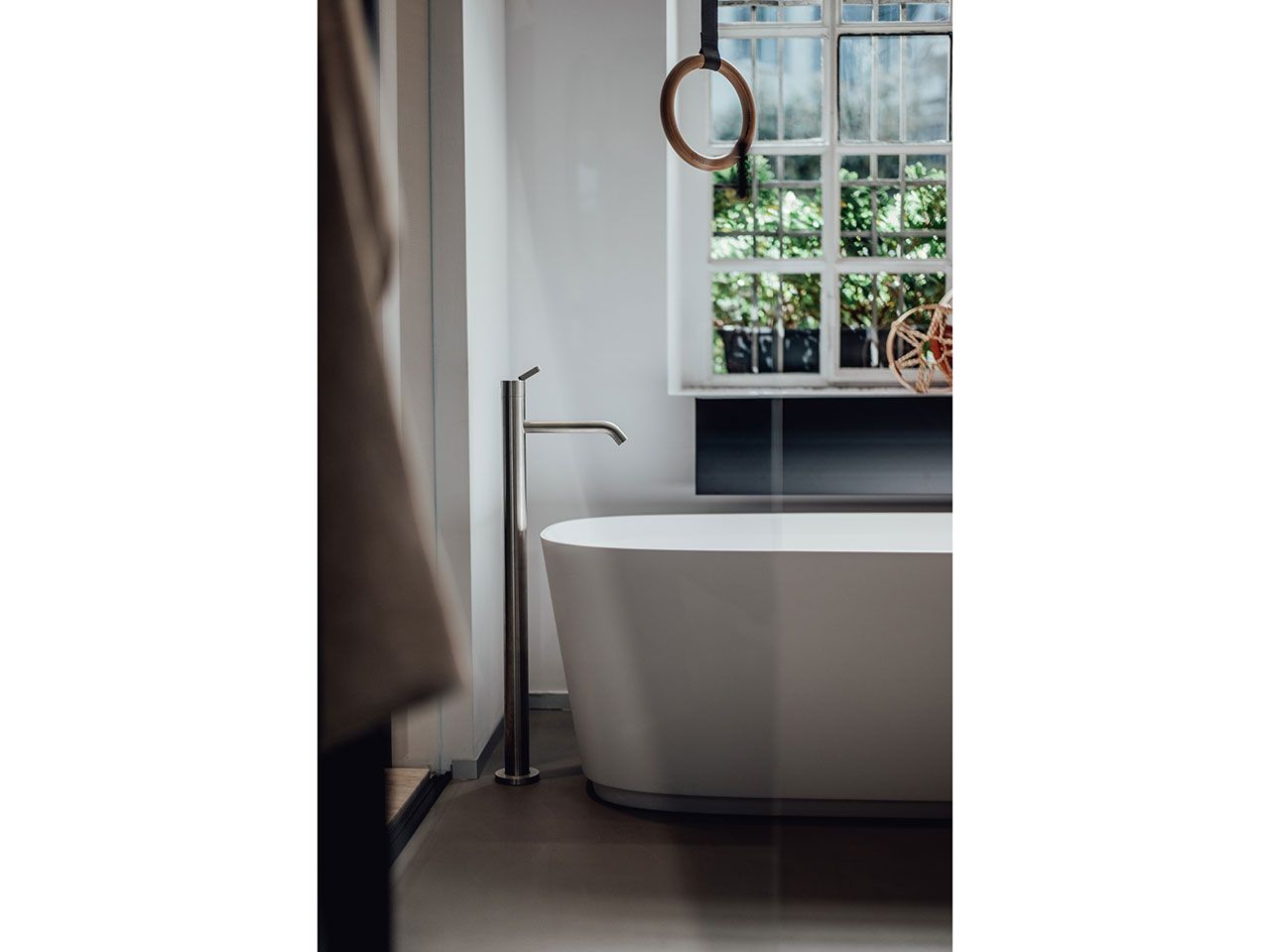 Овальная ванна в центре комнаты в Cristalplant® Agape Neb ARCH-00109265 - Вид №4