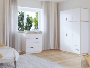 Деревянный комод