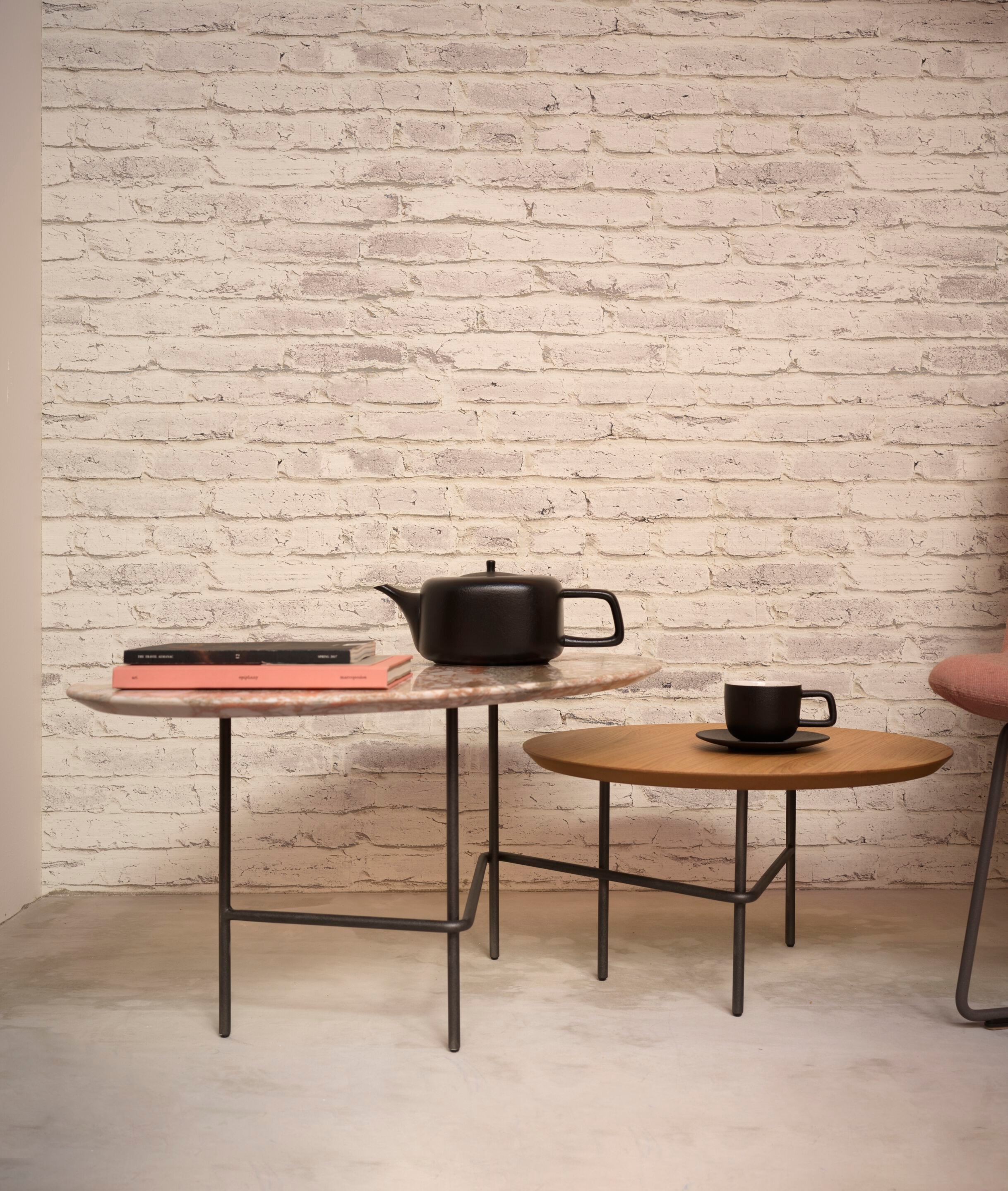 Низкий журнальный столик с двойной столешницей из мрамора и МДФ SITIA LOVERS ARCH-00088209 - Вид №1