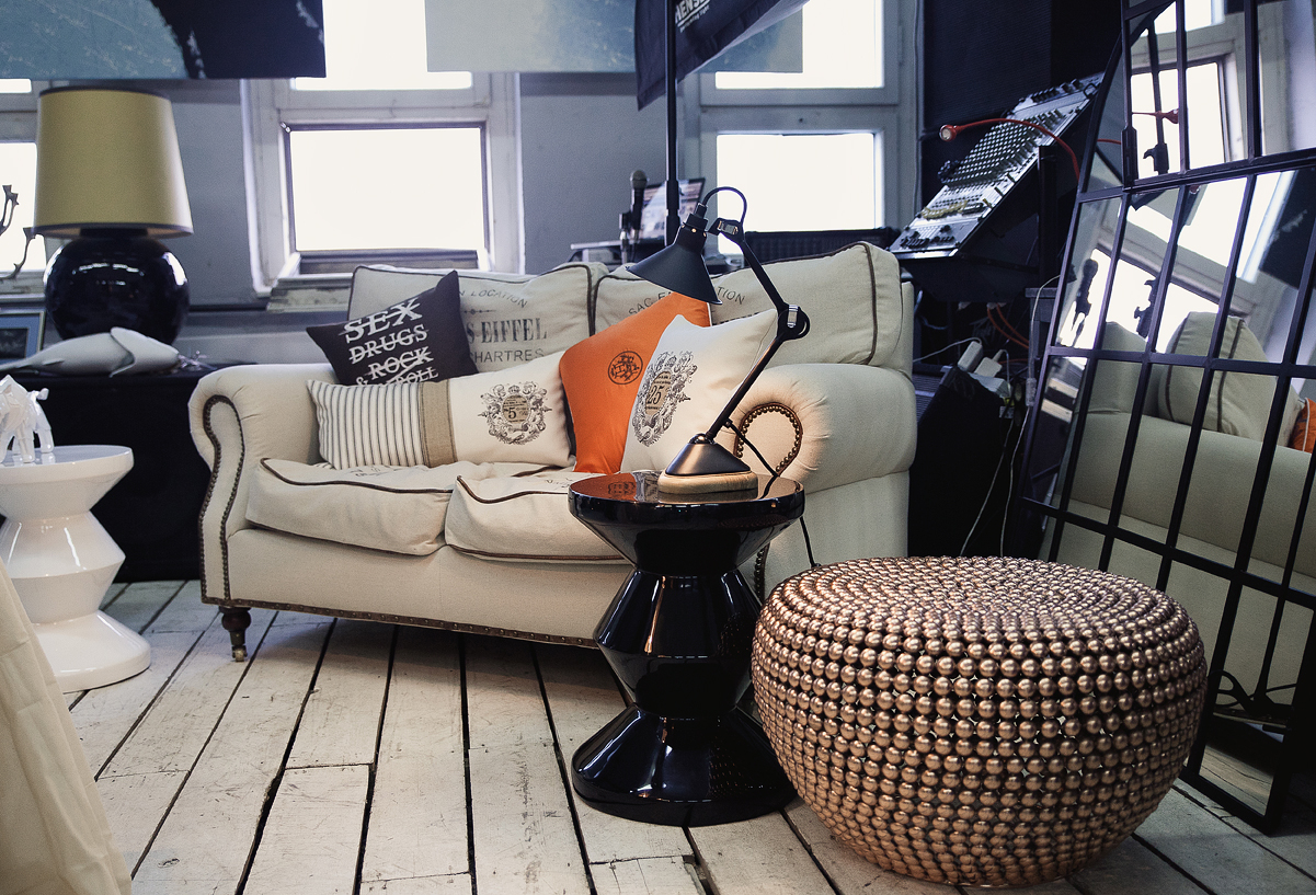 Диван Thomas Eiffei двухместный прямой бежевый ДОМАШНЯЯ ОБСТАНОВКА THOMAS EIFFEI 017179 Бежевый;молочный Santreyd  - Вид №6