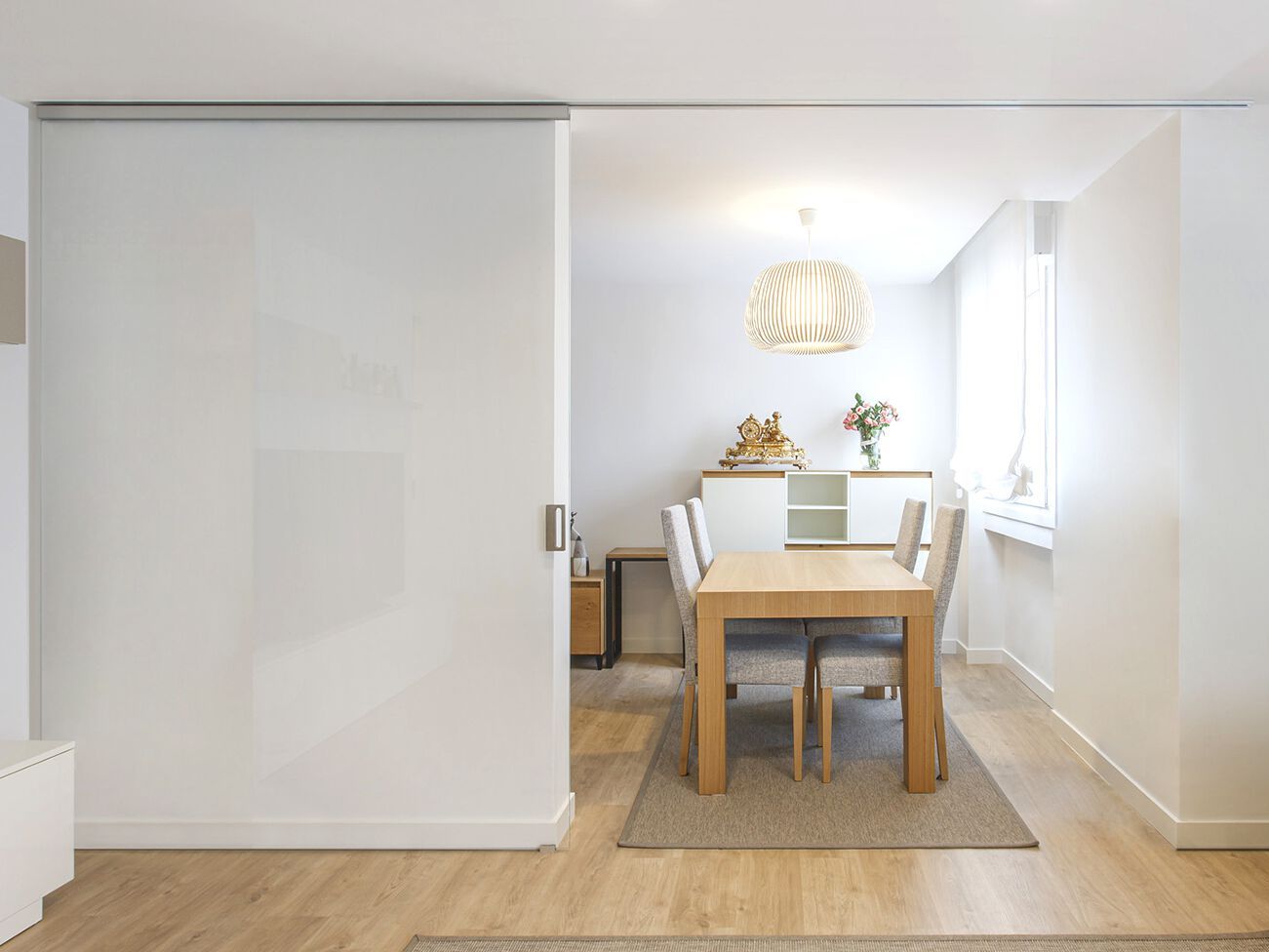 Система раздвижных дверей Saheco ESSENTIAL GLASS XL ARCH-00053740