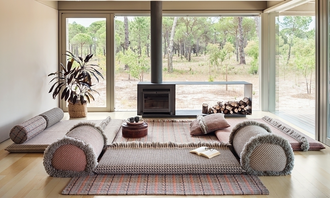 070718 Подушка-ролл GL Tartan green большая GAN Garden Layers - Вид №1