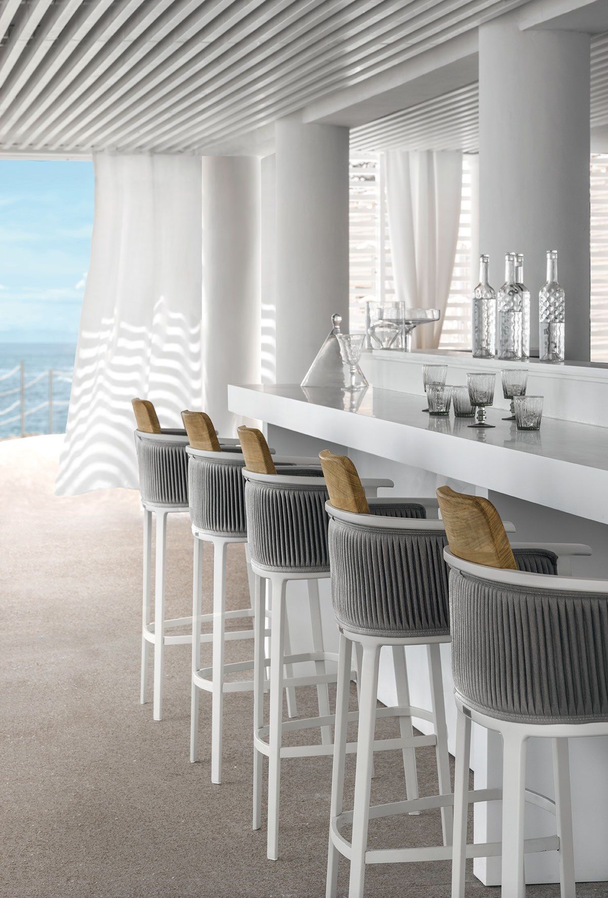 Алюминиевый высокий садовый стул Ethimo Nicolette ARCH-00120359 - Вид №1