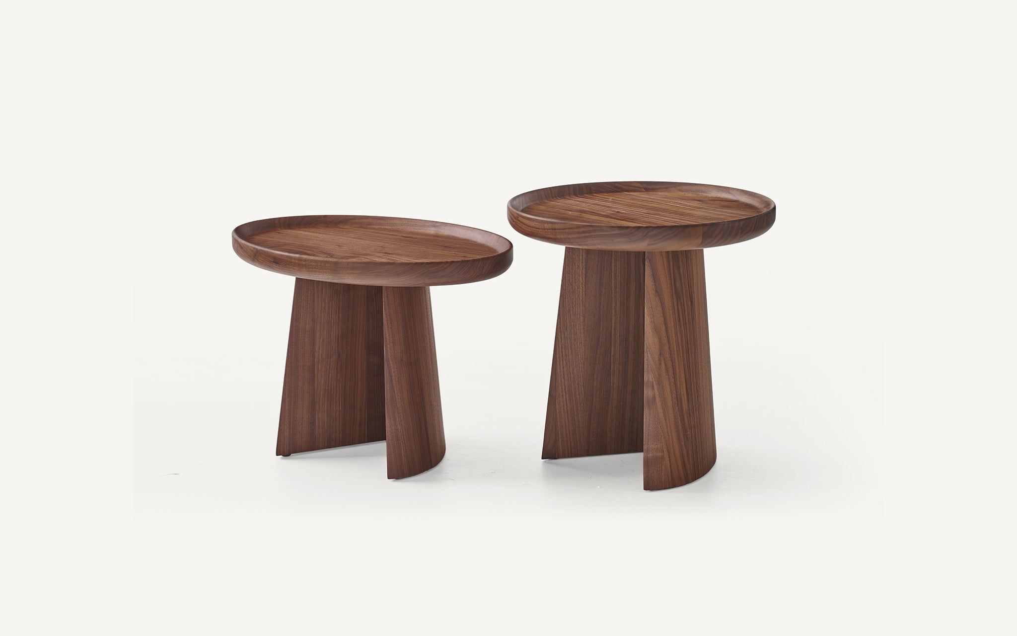 Овальный журнальный столик из массива дерева BassamFellows Bi-Ped ARCH-00089455 - Вид №3