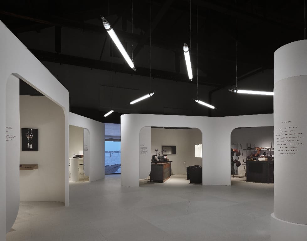 Поликарбонат светодиодный подвесной светильник iGuzzini iSign ARCH-00045095 - Вид №5