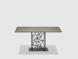 da a Квадратный обеденный стол из металла Deframe