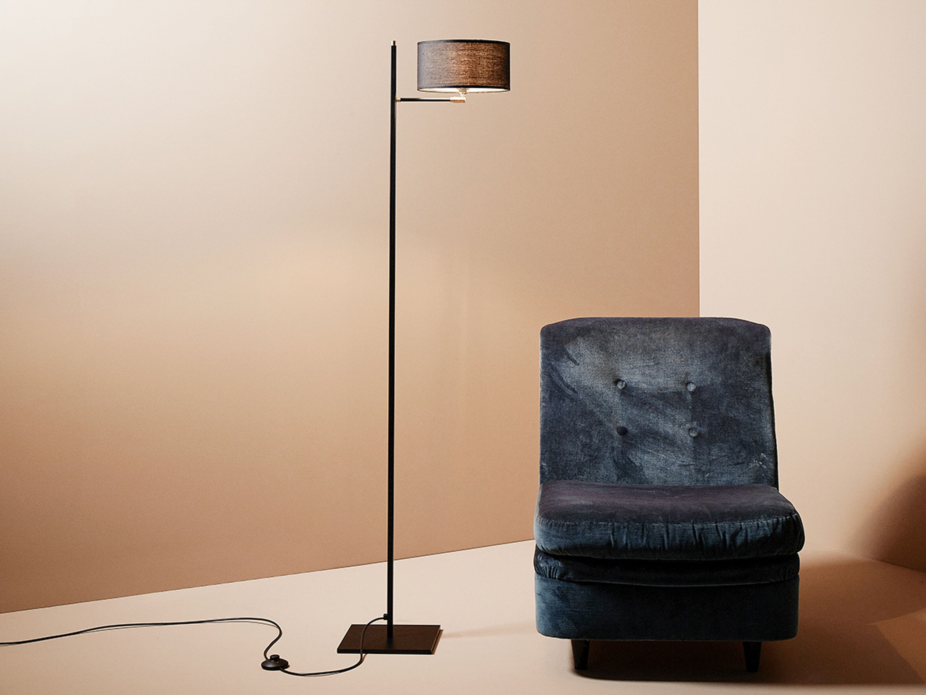 Светодиодный торшер Renzo Serafini ASTA VERTICALE CON TESSUTO ARCH-00067855