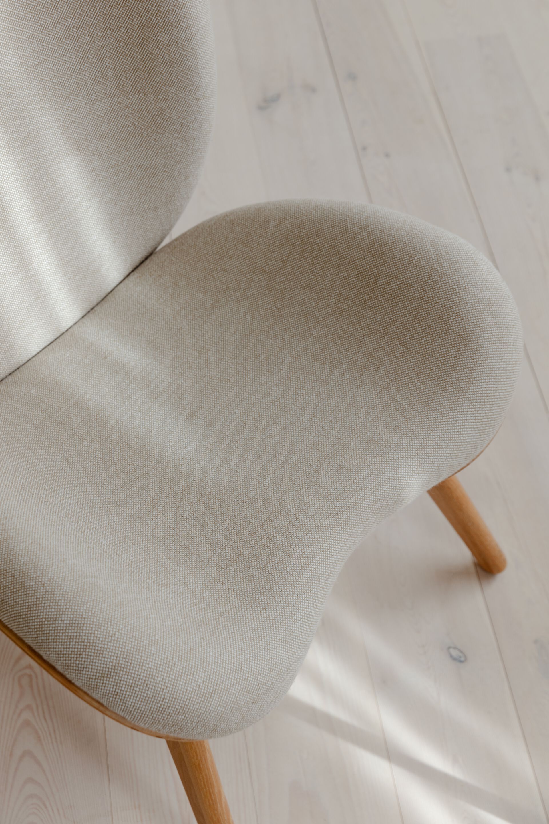 Мягкое кресло из ткани Kvadrat UMAGE a Conversation Piece ARCH-00113707 - Вид №3