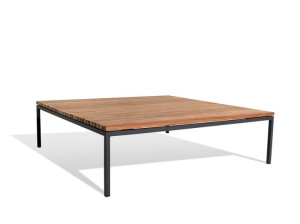 Деревянный квадратный садовый столик