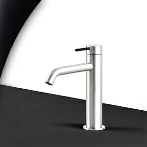 Смеситель для раковины сталь глянцевая с черной ручкой Toki Radomonte TKI2LCIL12