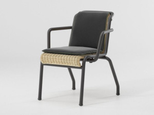 Садовый стул из ротанга и алюминия