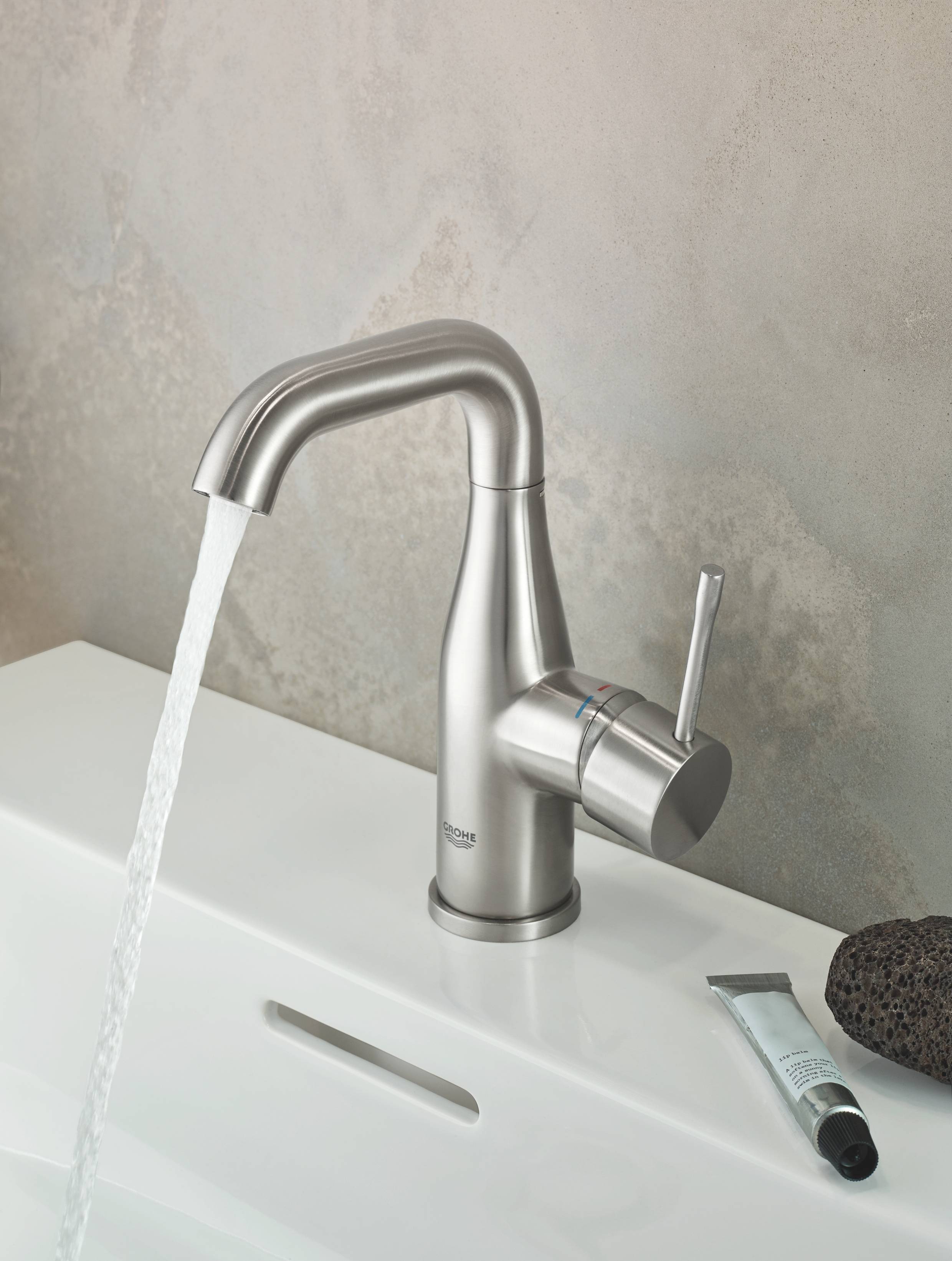Смеситель GROHE Essence New для раковины с донным клапаном, суперсталь (23462DC1) - Вид №2