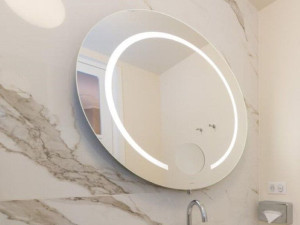 Круглое зеркало со встроенным освещением