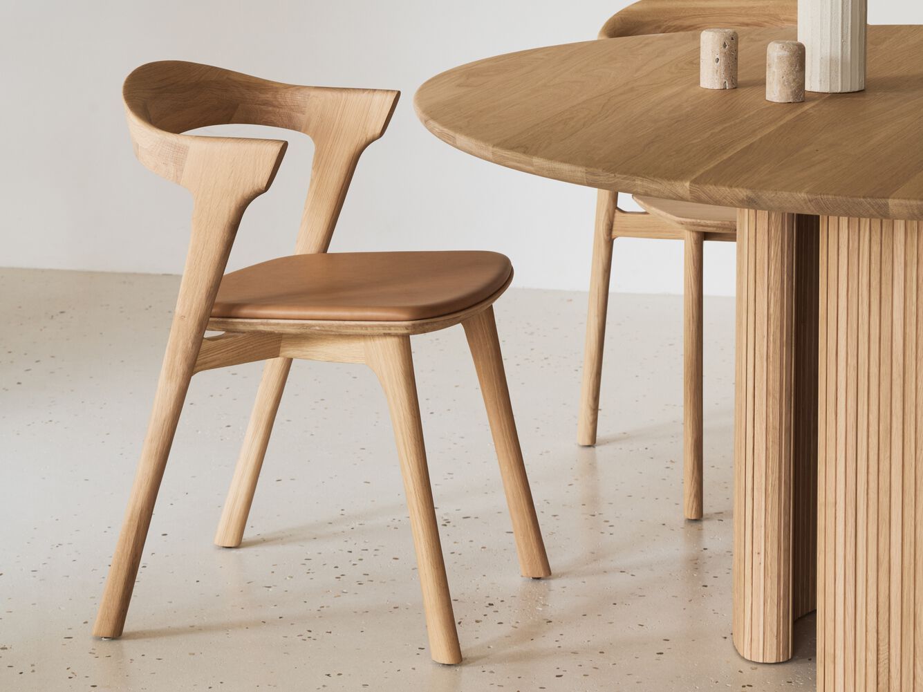 Дубовый стул с мягким сиденьем Ethnicraft Bok ARCH-00148288 - Вид №4