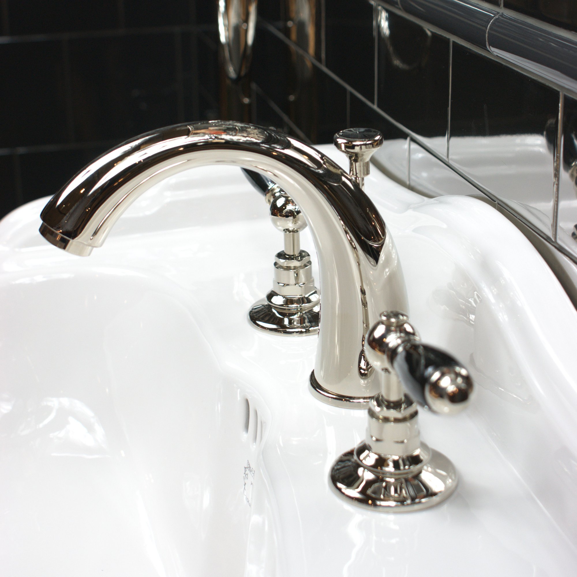 Traditional bathrooms БРАЙТОН смеситель для умывальника на 3 отверстия Tb404.514bl.bn  - Вид №2