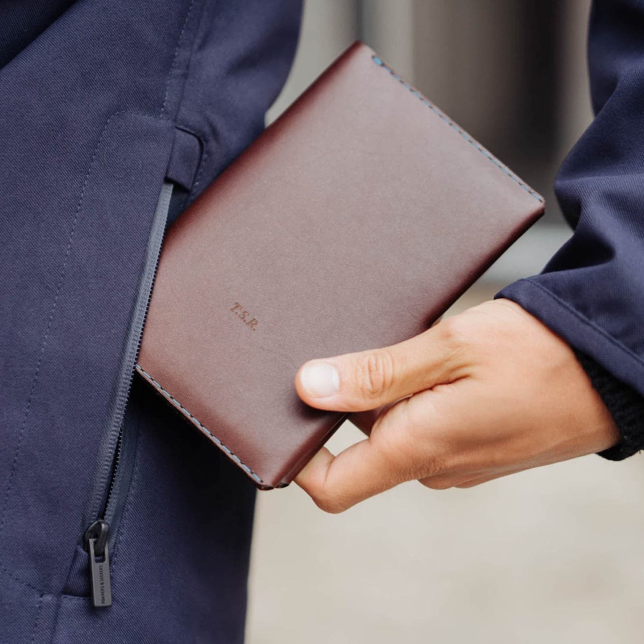 W107CHES Кошелек Winston Travel - каштановый Wingback  - Вид №3