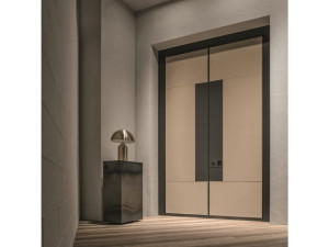 Двухстворчатая бронированная дверь с кожаной отделкой