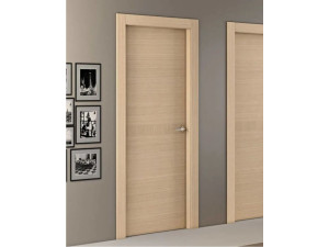 Распашная дверь из шпона