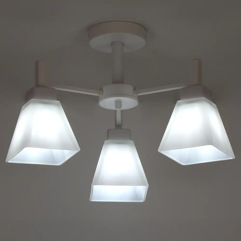 Люстра на штанге Cello 3 лампы 12 м² цвет белый SCHAFFNER STLM-2196106 - Вид №1