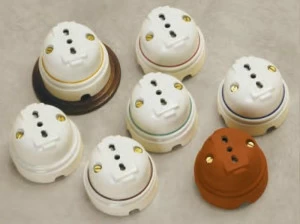 Aldo Bernardi Одиночная керамическая электрическая розетка Rigel