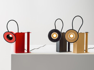 Регулируемая металлическая светодиодная настольная лампа