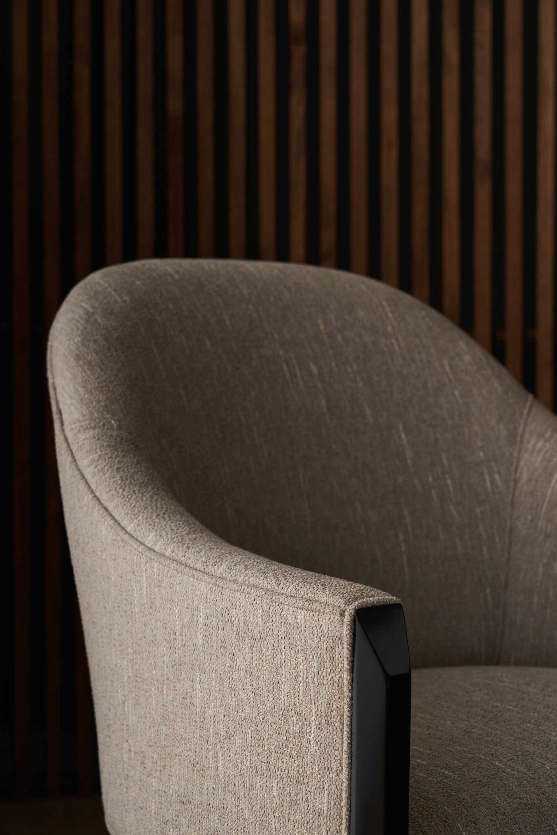 Тканевый стул с подлокотниками Caracole NEXT COURSE ARCH-00062997 - Вид №2