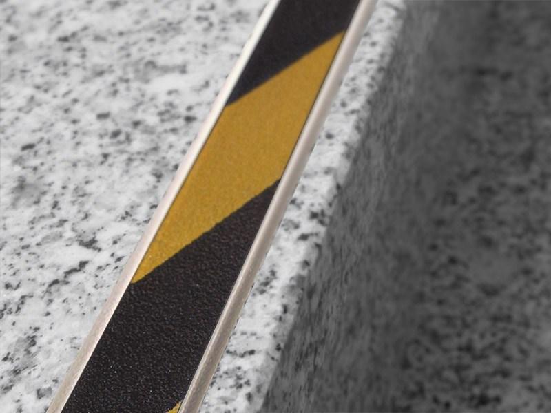 EMAC Italia Ступенчатый профиль носа sun-id-1502215 - Вид №1