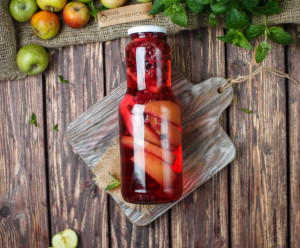 5811 Компот яблочно-брусничный Зинаида и Сергей Белан