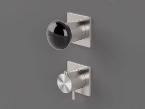 Термостатический смеситель для душа с 2 отверстиями и переключателем