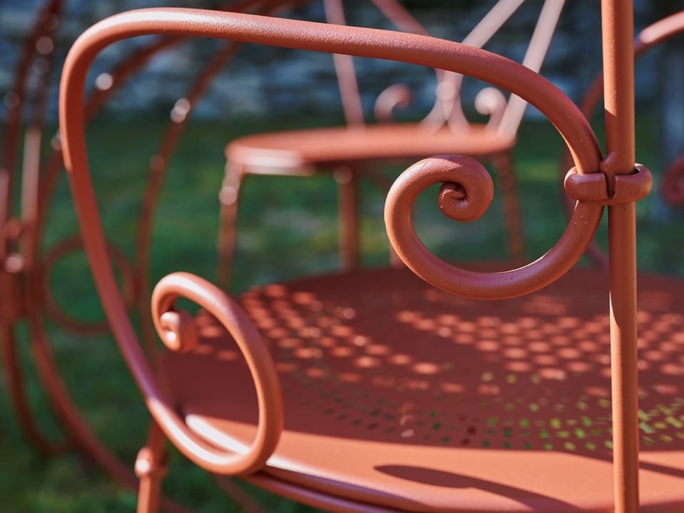 Стальной садовый стул с подлокотниками Fermob 1900 ARCH-00117543 - Вид №2