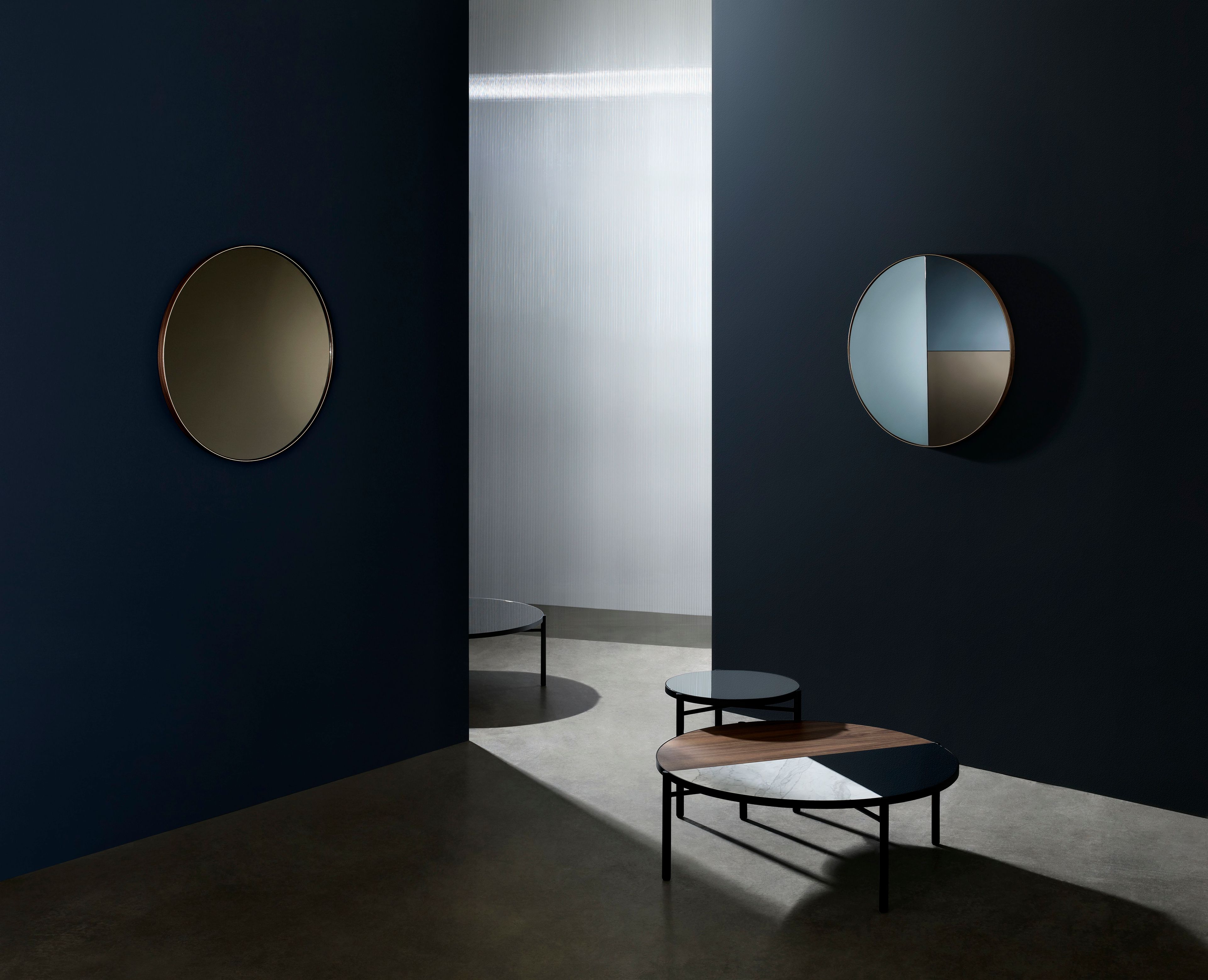 Настенное зеркало с круглой рамой Ross Gardam полдень ARCH-00124426 - Вид №1