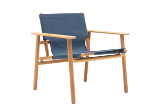 Садовое кресло из массива дерева и ткани