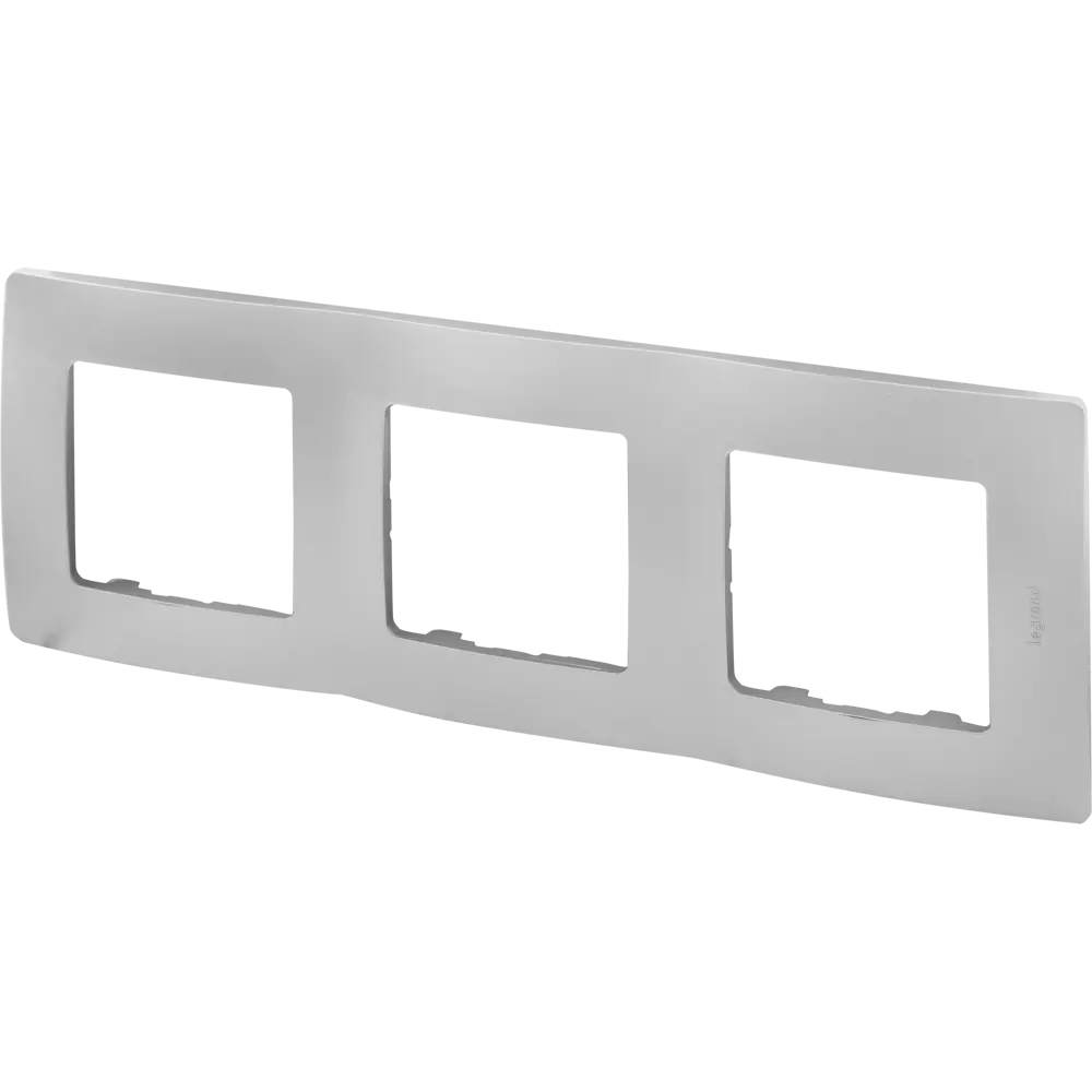Legrand Etika: Алюминиевая рамка для трёх розеток 17356978 STLM-0008031 - Вид №1