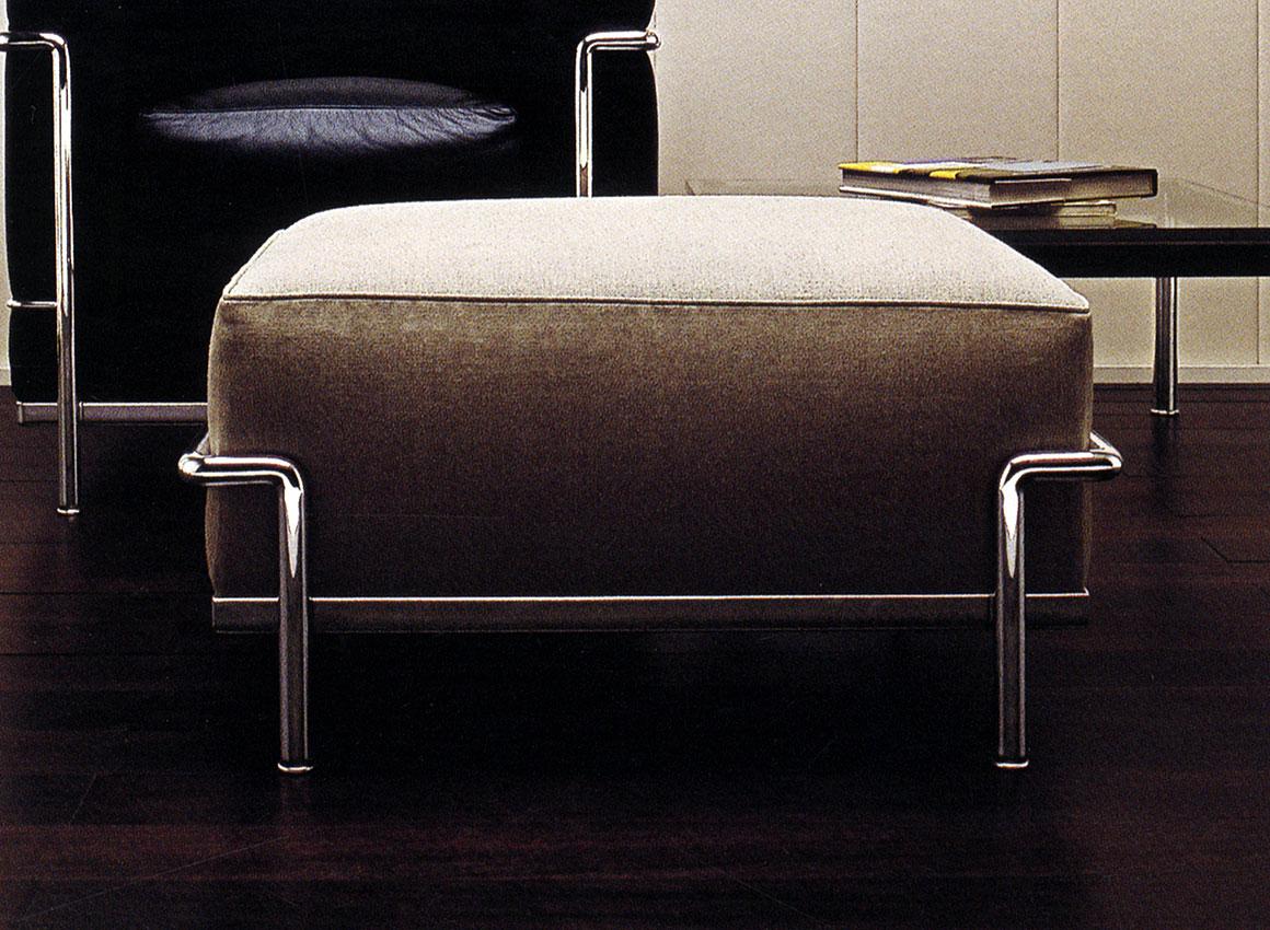Пуф LC2 CASSINA 002 DC 