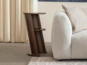 Деревянный круглый журнальный столик