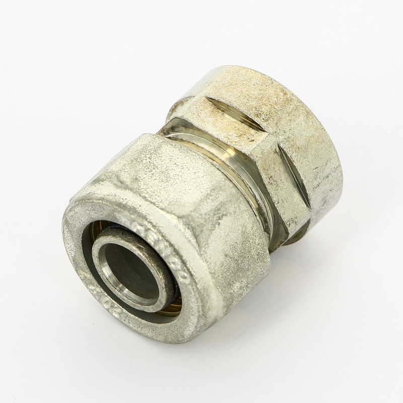 Муфта обжим-В HENCO 20х1/2" 32004