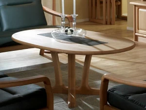 Dyrlund Овальный деревянный журнальный столик  9256s