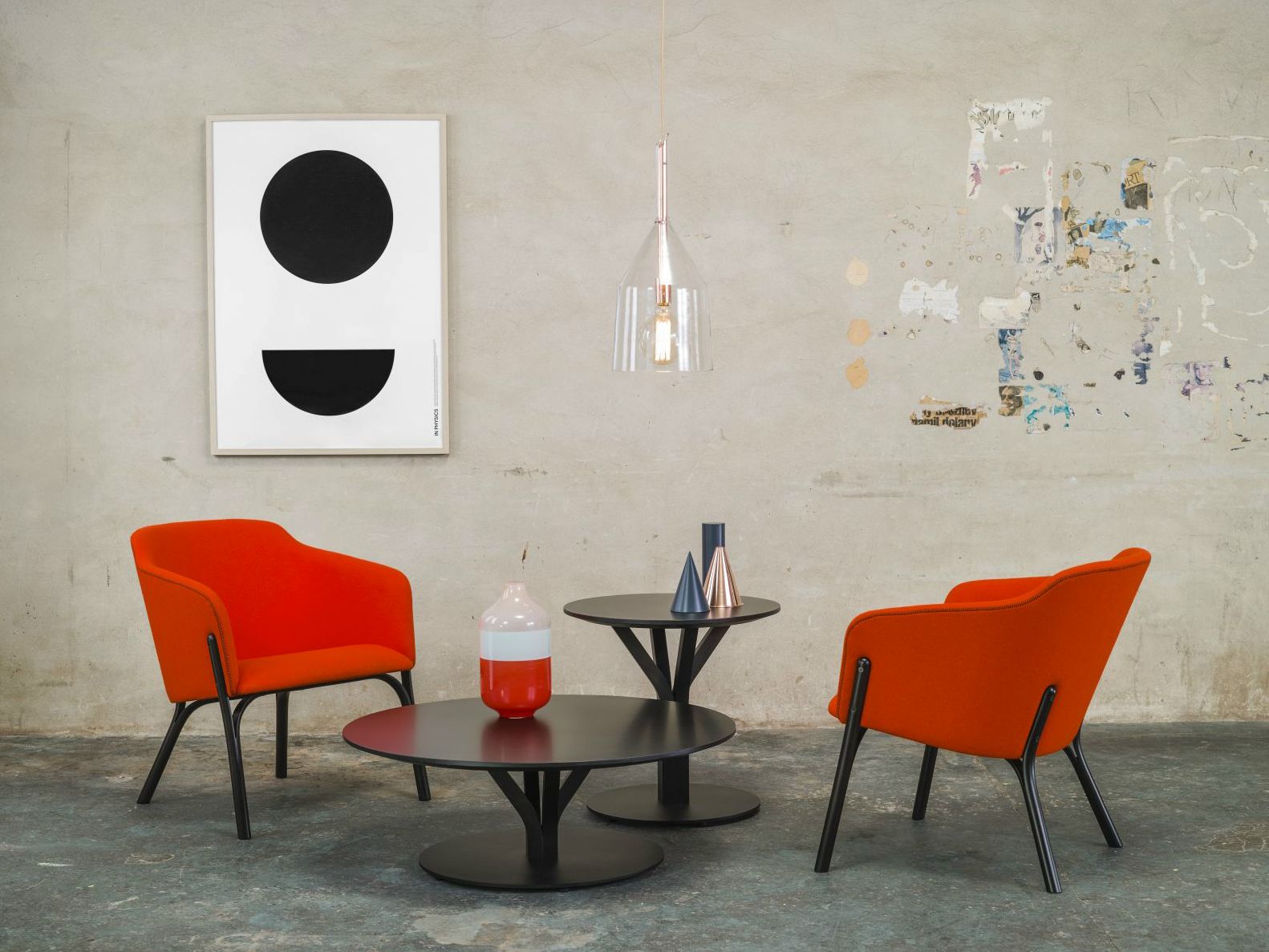 Низкий круглый журнальный столик для гостиной TON Bloom Central ARCH-00019792 - Вид №2