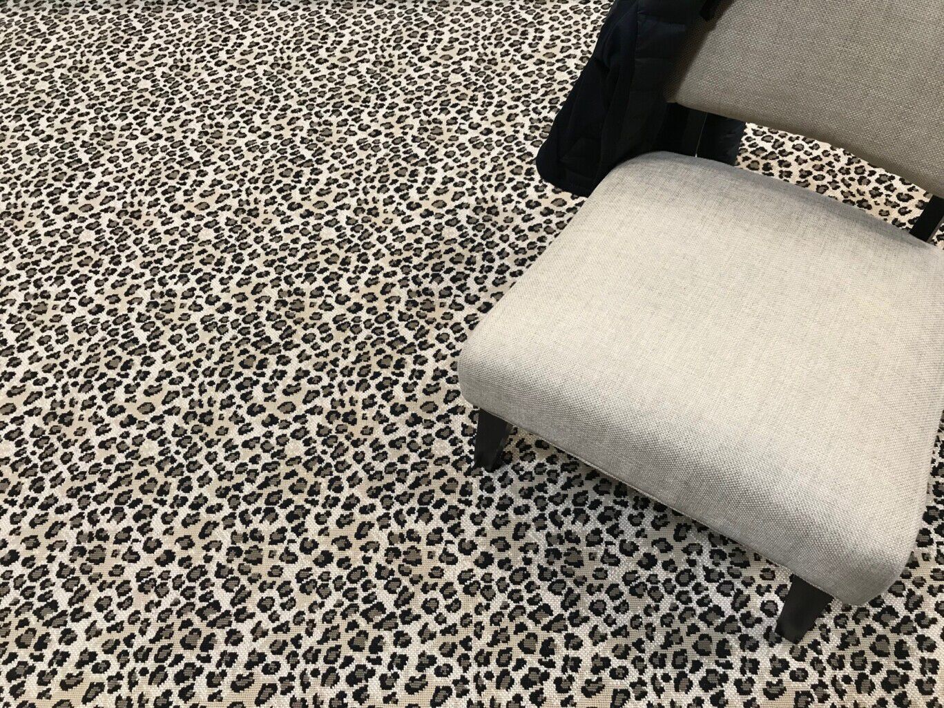 Прямоугольный ковер с рисунком на заказ Ademi Essential ARCH-00017266 - Вид №1