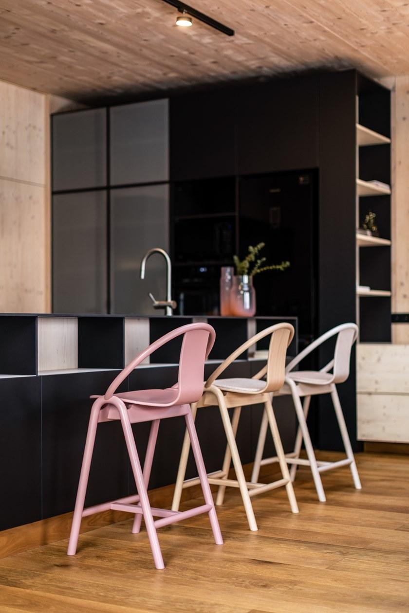 TON Высокий табурет со встроенной подушкой Again 313 006 - Вид №1