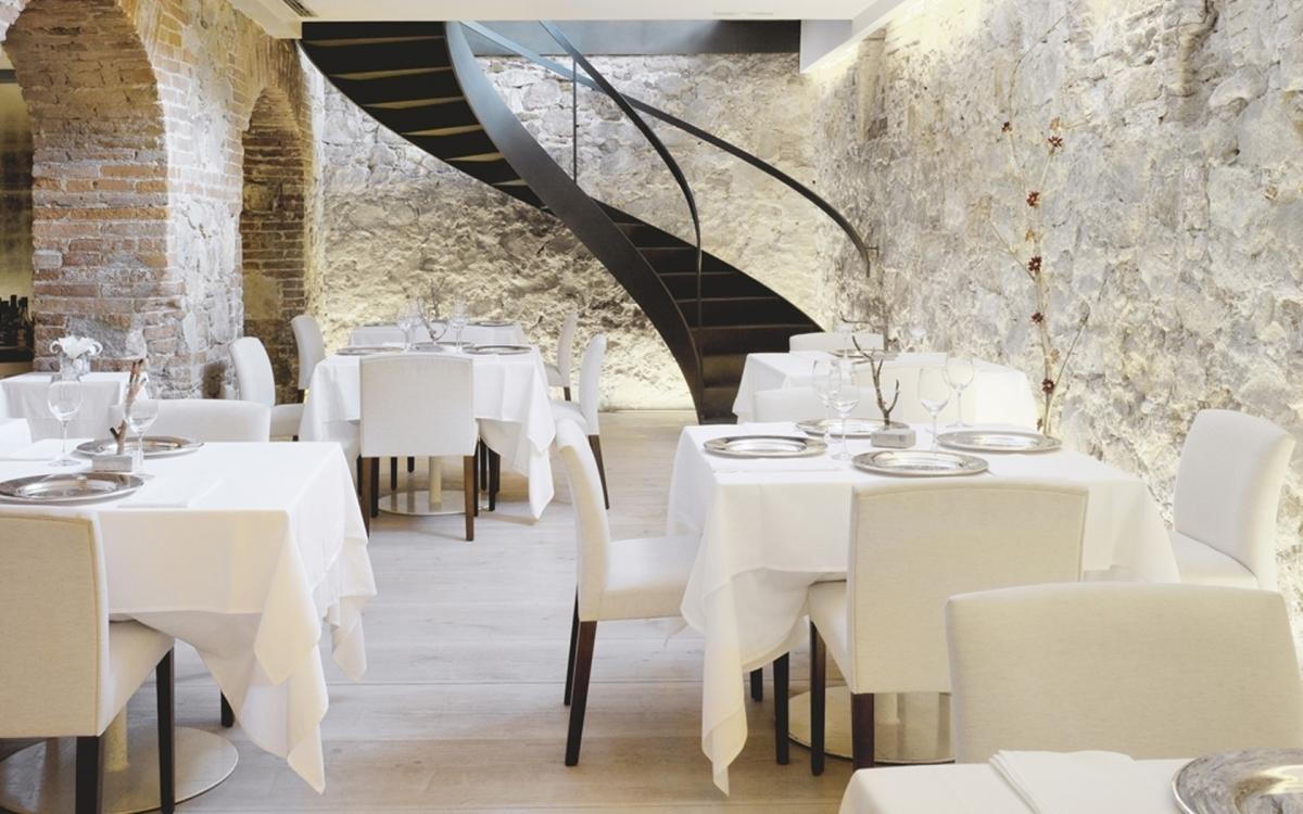 037892 Стул Andreu World Cloe - Вид №2