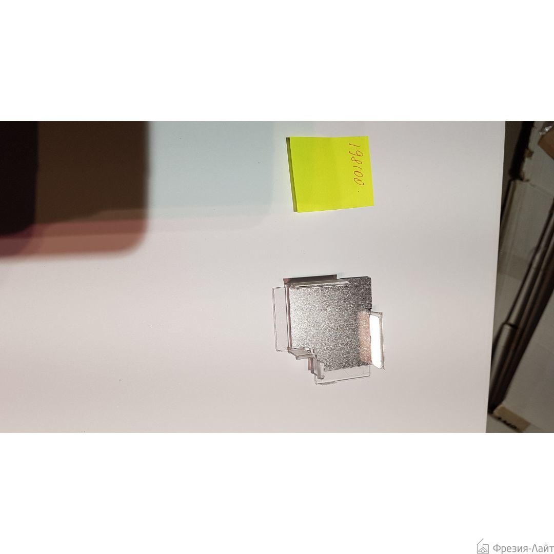 Коннектор угловой Artemide ALGO M198100 Santreyd Algoritmo 94942