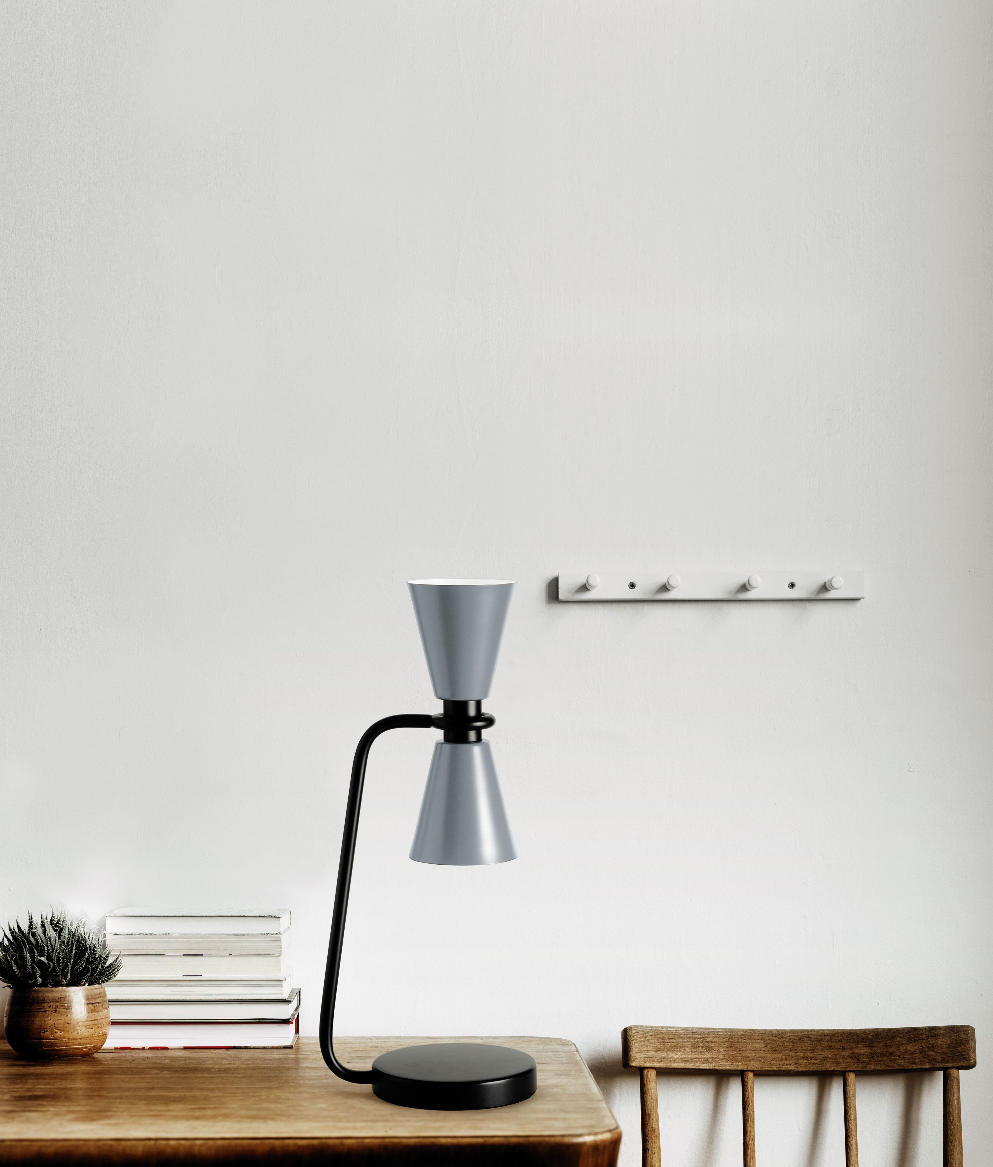 Окрашенная металлическая настольная лампа Miloox Grail ARCH-00149374 - Вид №3