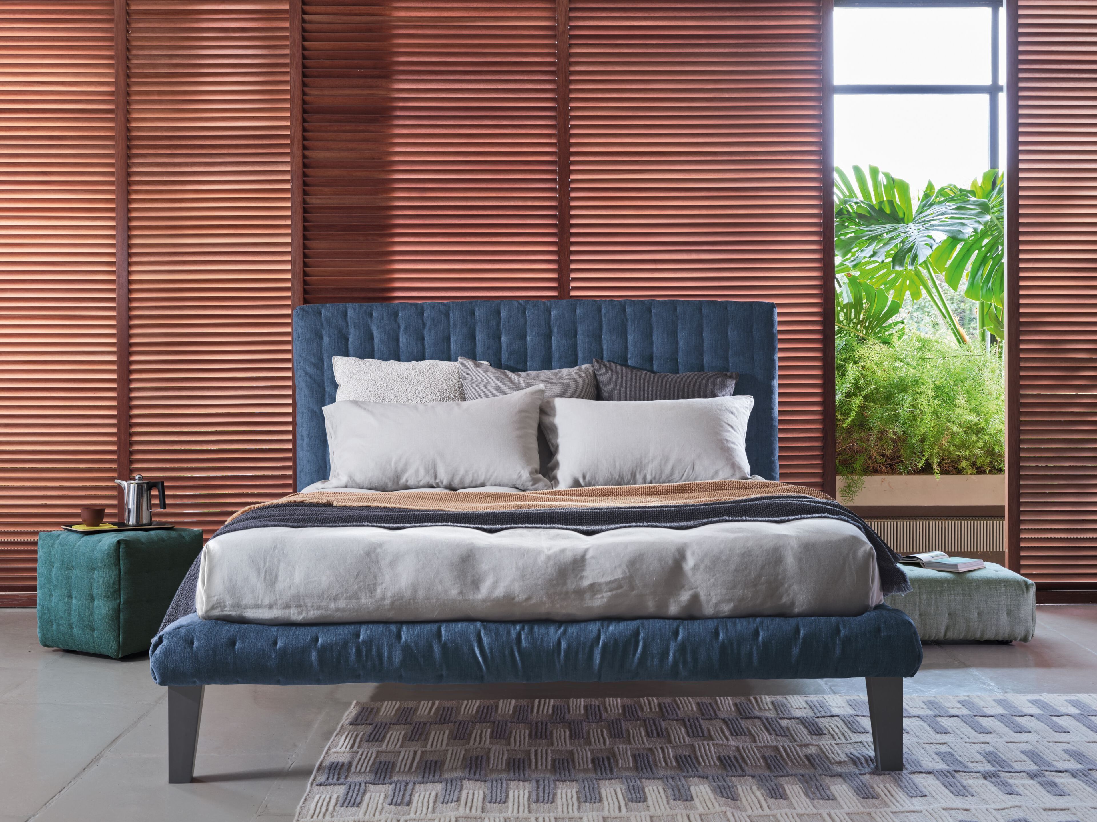 Съемная двуспальная кровать с капитонным изголовьем Gervasoni DOT ARCH-00068317